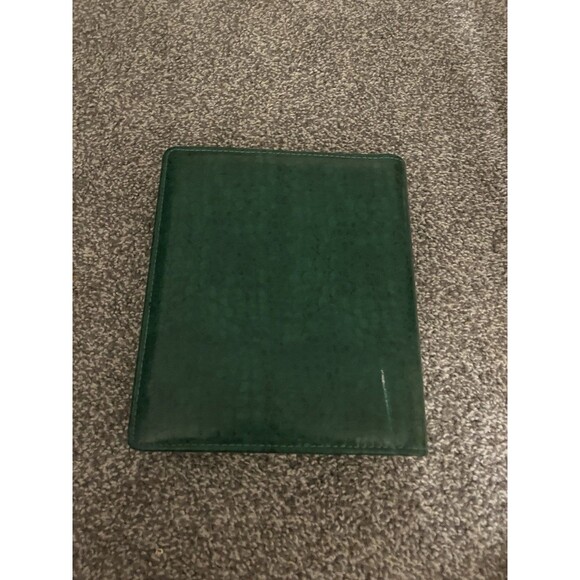 Lot Of 2 Picture Frames (5x6.5 And 8.25x8.25) And A Green Leather Photo Album - Picture 6 of 11